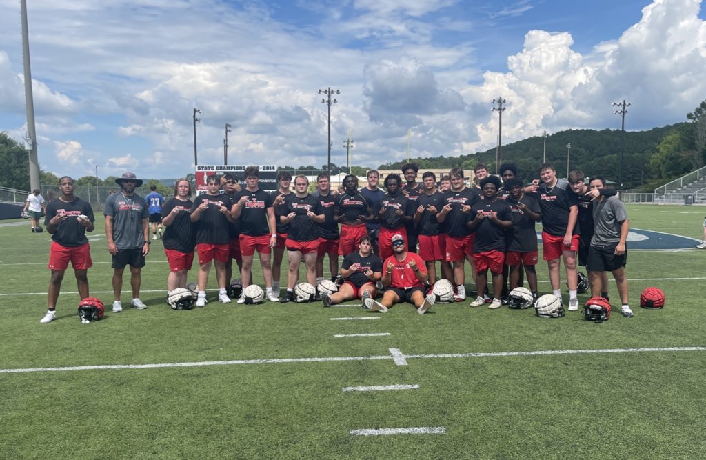 Our guys had a great time at the @selinecamp Thank you @YeagerSpartanFB for hosting another great camp! #OUTWORKEMALL