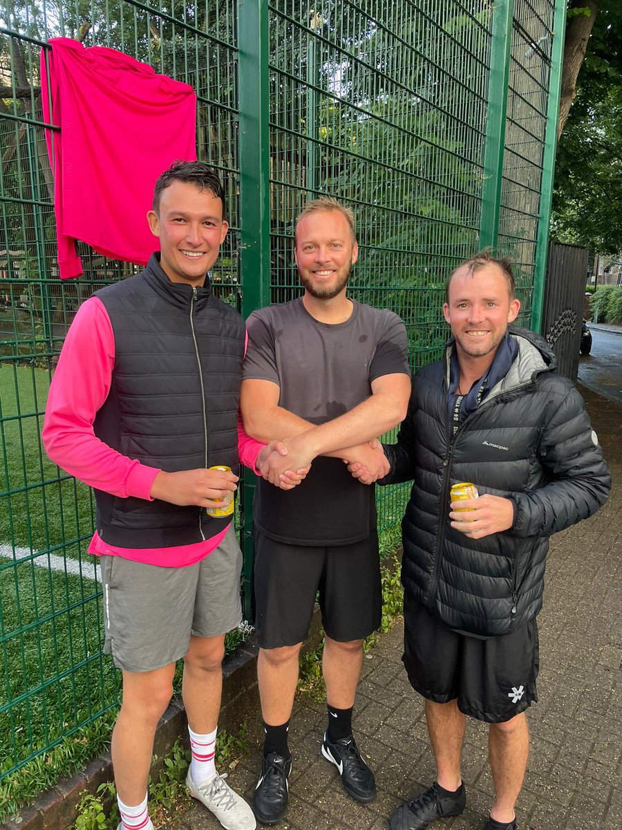 BreakawayU's tweet photo. 🚨 Official Signing alert 🚨 Beardy pictured with Jevon and Robbie - 2 new signings for Breakaway. Although they’ve been playing for a while now we took some time today to officially welcome them to the team. https://t.co/CpBWQKL6cP