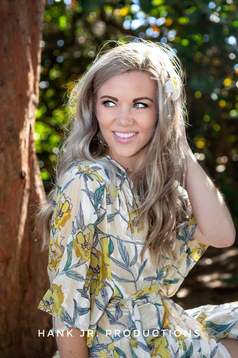 KirstieKraus's tweet image. Playing @nineteen09_  Wine Bar on the patio tonight in Cross Plains, Wisconsin with @ThomasBradyLee from 6-9pm!

📷 Hank Jr Productions

#nineteen09 #crossplainswi #crossplains #yesyoucan