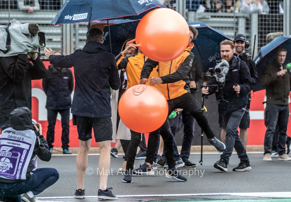 MatActon's tweet photo. THAT moment! @danielricciardo @LandoNorris @McLarenF1 @SkySportsF1 #inyaface #spacehopper #BritishGP https://t.co/189rsXDkaU