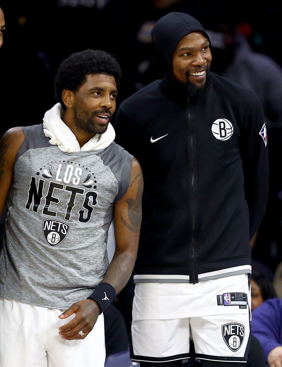 KD and Kyrie “want to continue to play together,” but not in Brooklyn, per @wojespn