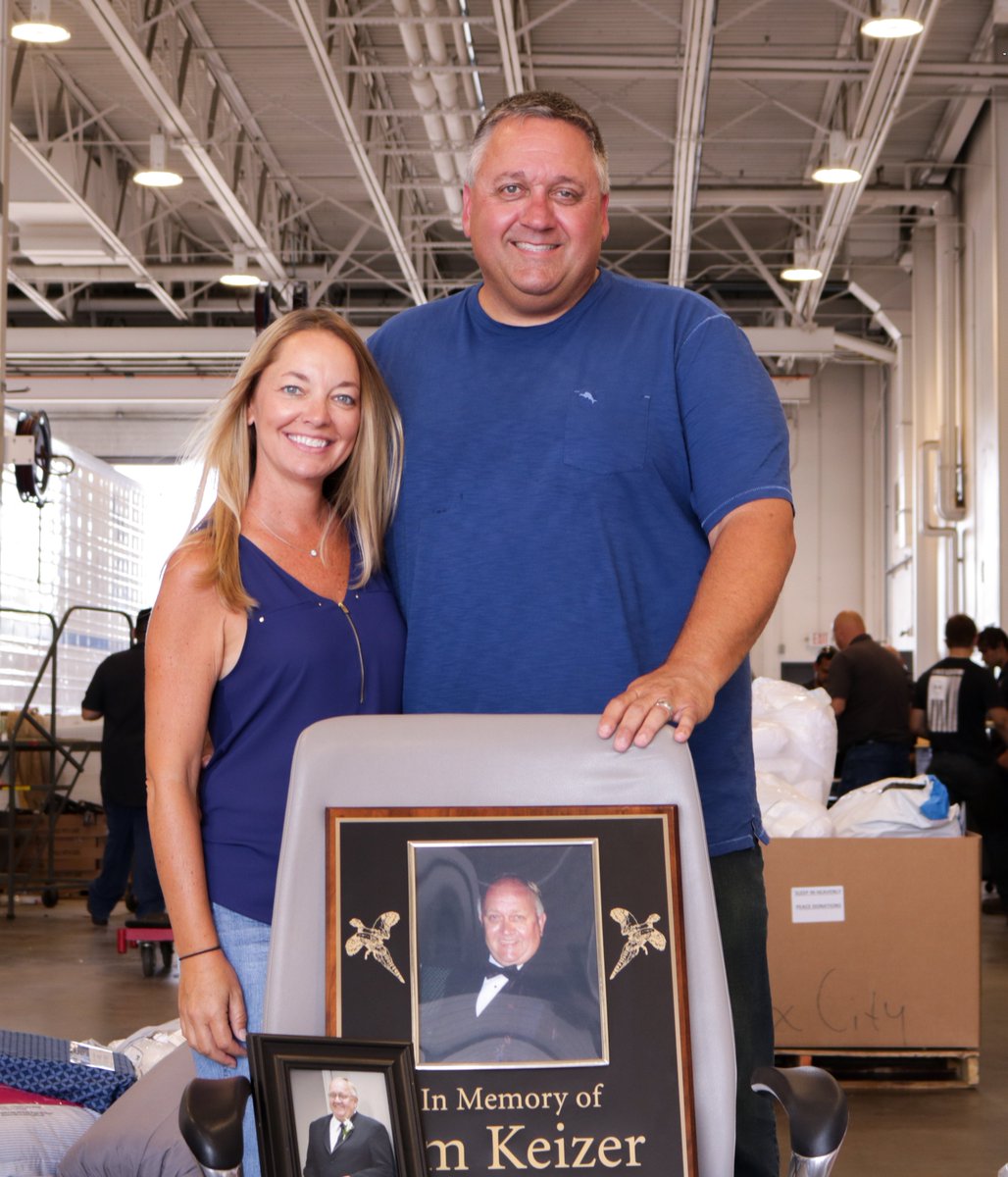 mstatesutility's tweet image. Today we remember our company's founder Jim Keizer. It's been 10 yrs since he passed away, but we've never forgotten him or his motto: "It's all about the people." As part of this remembrance, the Keizer family released 10 balloons. #legacy #Legacies #CompanyLegacy #rememberance