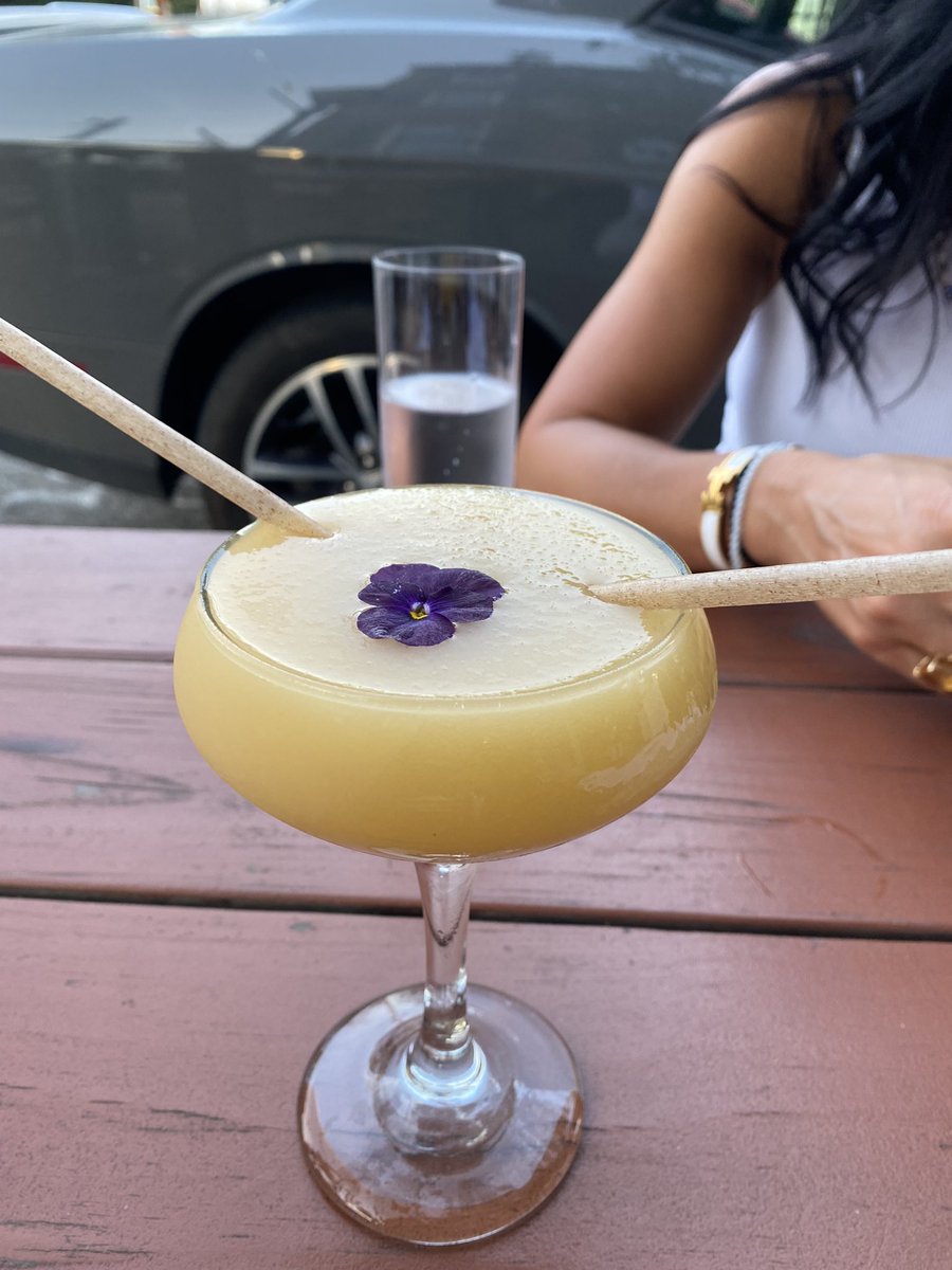 JulianaLoBiondo's tweet photo. Friday Junior on #LibertyStreet Newburgh. Shopping at Cream Newburgh and cocktails at Liberty Street Bistro 🍷 https://t.co/St55BK4CnV