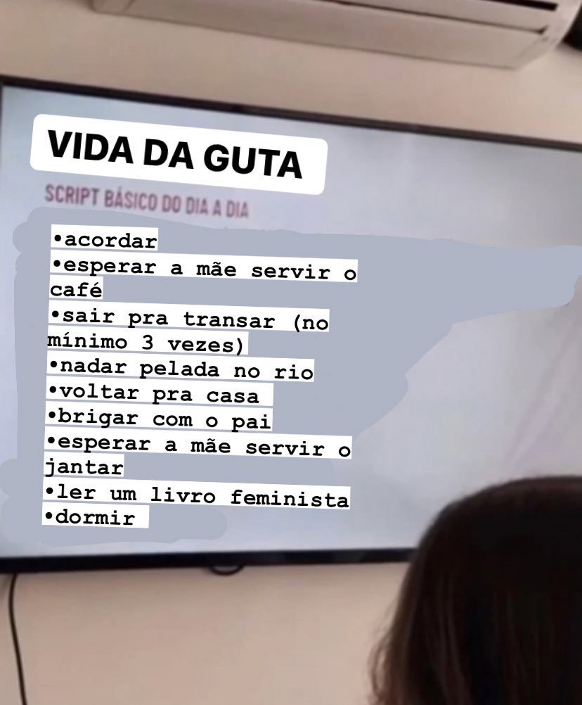 jauredtube's tweet photo. gutinha já botou o biquíni e levou o marcelo pro barco do abate #Pantanal https://t.co/UbFTWoWNFI