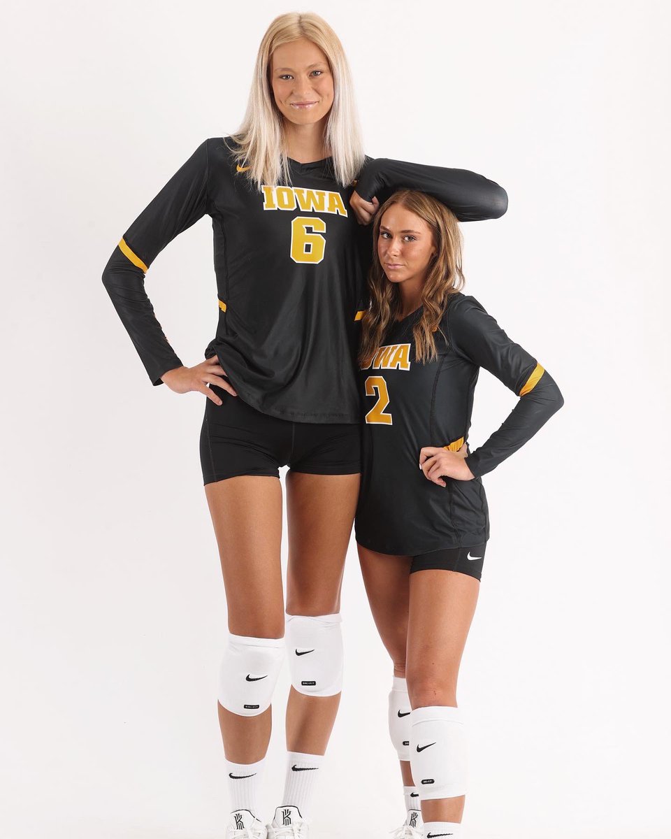 harlei05458230's tweet photo. YEAR ONE . LETS GO . @IowaVolleyball https://t.co/w7cUU3fuS6