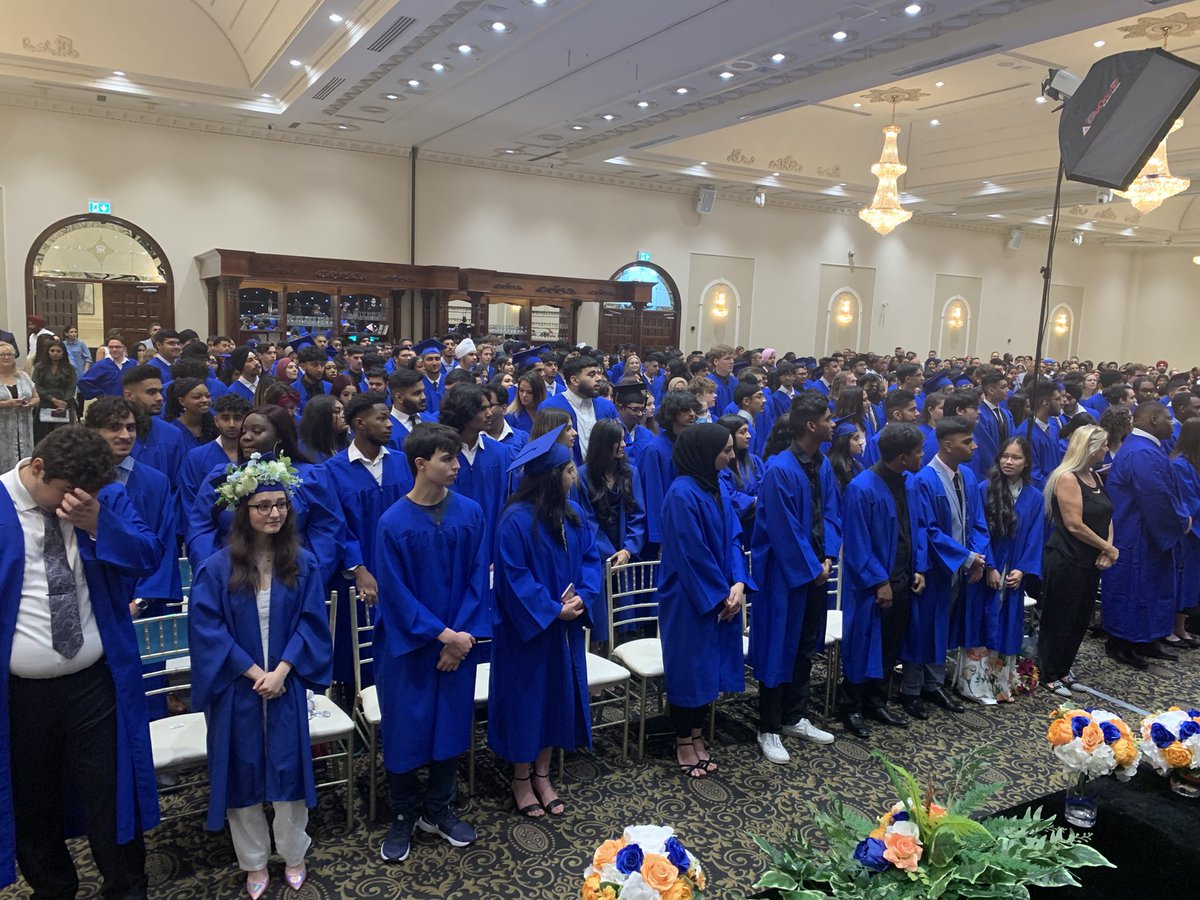 Congratulations to the North Park SS graduating class of 2022. So proud of these amazing young people as they take on the next phase of their lives. @PeelSchools @sherrydalcin @msmasood25