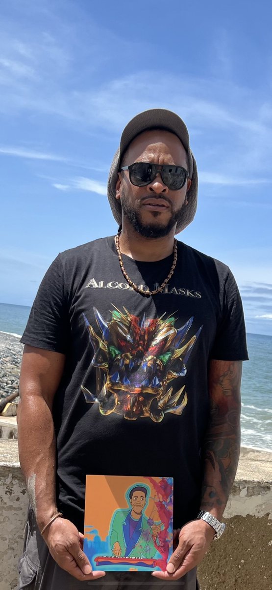 InvertTheWorld's tweet photo. While every one is rugging I’m going country to county, continent to continent preaching the gospel of @algorand and showing the possibilities of NFTs thru @algorhythmsNFT @AlgoldMasks &amp; @lofty_ai  #Accra #Ghana #CapeCoast #Amsterdam #Africa #Netherlands #AlgoFam https://t.co/SMZOYk2jxX