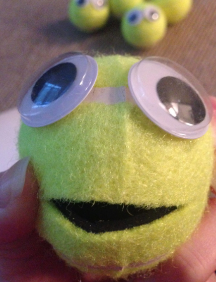 KrazyKTeacher22's tweet photo. @CaffeinateTeach @amazon @DonorsChoose Going into my 11 year teaching all in kindergarten! Looking to add some fine motor options to my morning bins. Hoping I can get the tennis balls/google eyes knocked off my list and have my students to squeeze to "feed" with buttons/pom poms! #finemotor
https://t.co/5MbyFSnsNk https://t.co/1dp1Sq4cpf