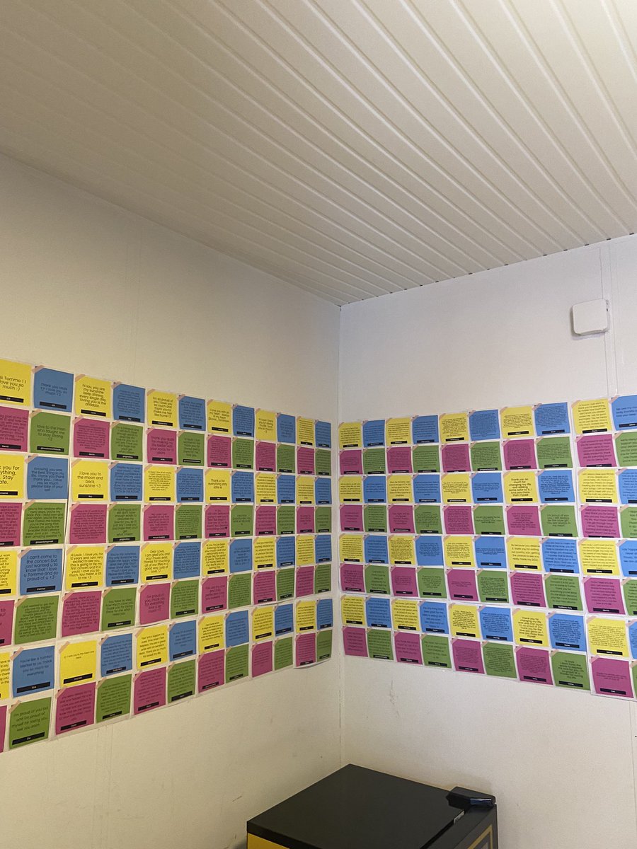 Mesajlarınız toplamda 3 duvarda yer aldı 😻
#LouisTomlinsonWorldTour2022 
#LTWTIstanbul #LTWTTurkey