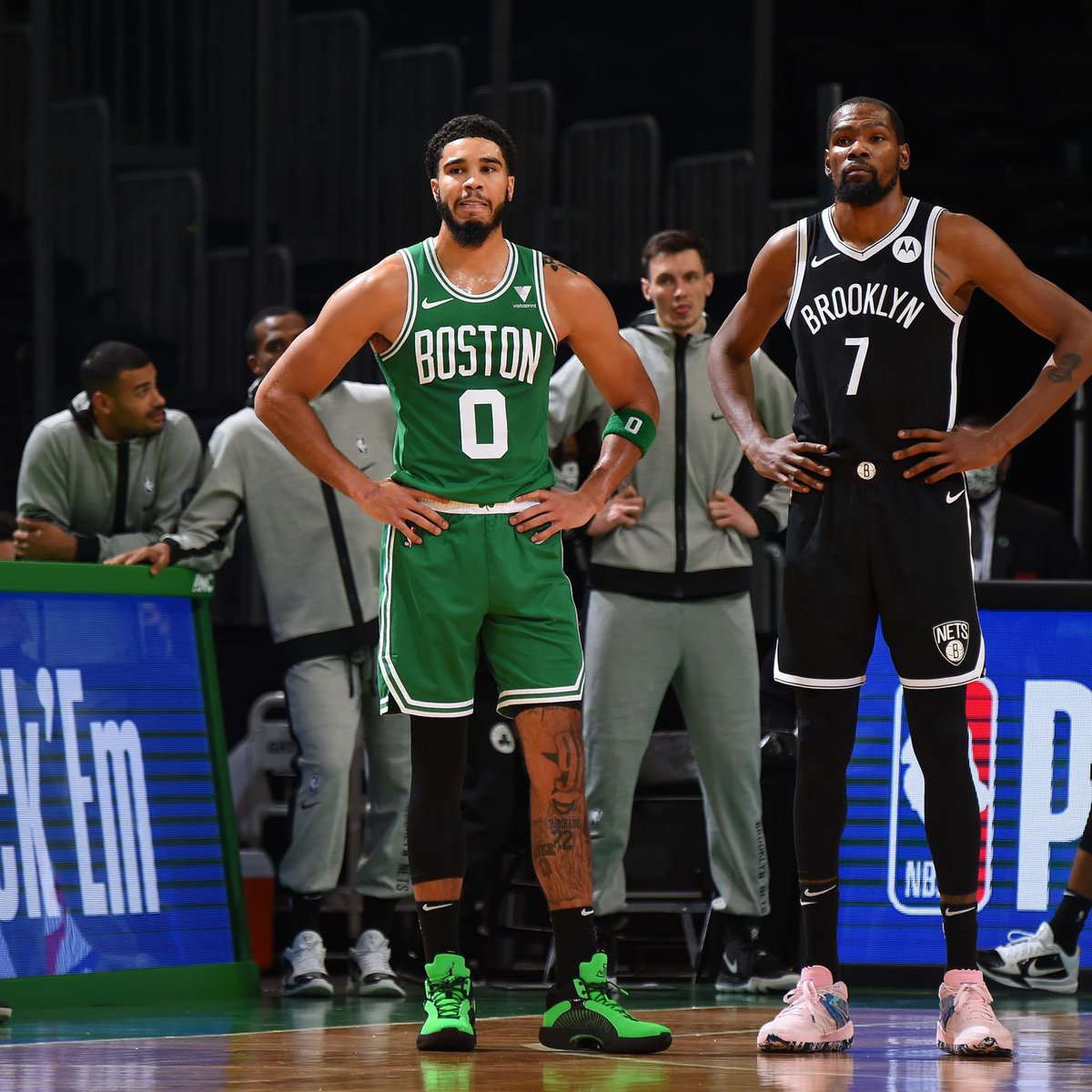 The Boston Celtics are trying to get Kevin Durant, per <a href="/Gambo987/">John Gambadoro</a>