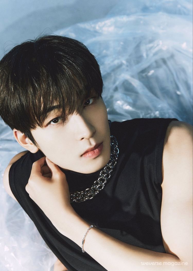 kmhajoon's tweet photo. — 𝗻𝗲𝘄 𝗽𝗼𝘀𝘁 𝗳𝗿𝗼𝗺 @/𝗵𝗮𝗷𝗼𝗼𝗻𝘅𝘀: [#bspic]
#tbt do photoshoot de um dos comebacks mais especiais pra mim. hoje bateu saudade de um palco… https://t.co/7hs1wwgYx5