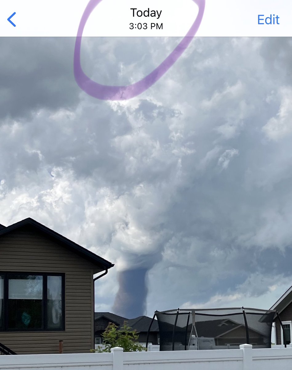 DerekBushman's tweet photo. First photo shows funnel cloud forming at 2:58 on a FaceTime call with @danbushman. Only 5min later out my backyard a full fledged tornado. #skstorm #watroustornado https://t.co/Va5a2FSTy5