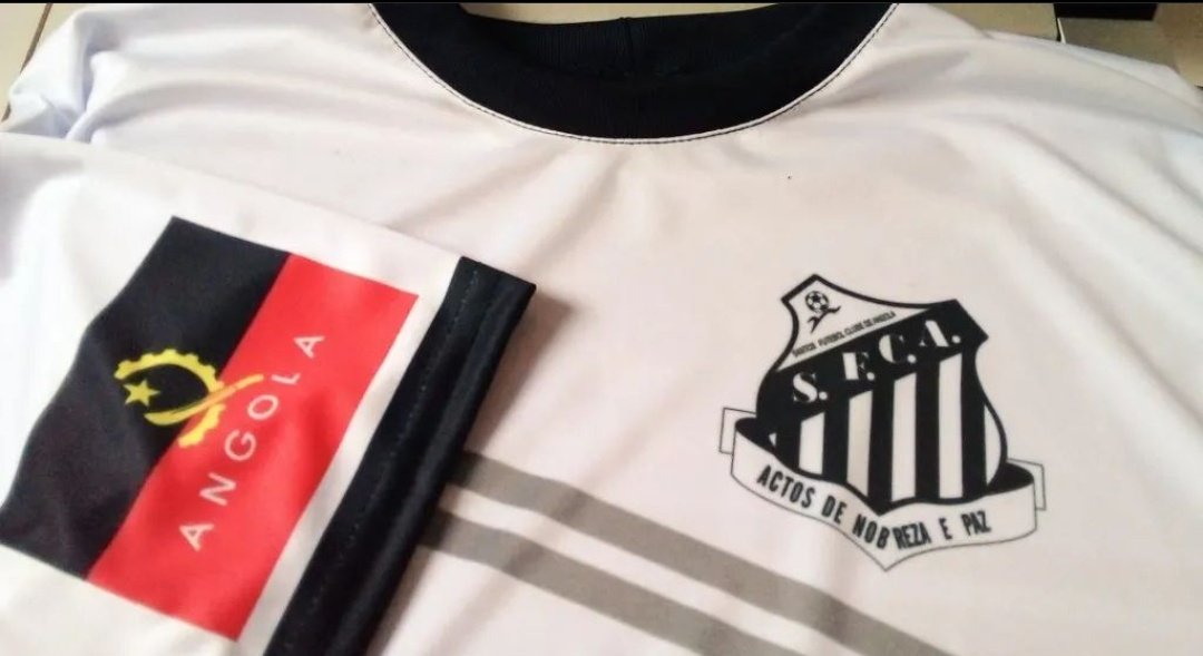 SORTEIO 7 MIL SEGUIDORES!
Você quer ganhar uma camisa oficial do Santos Futebol Clube de Angola? Participe:
- Marcar 1 Amigo
- Dar RT nesse twuitte
- Seguir o Santos de Angola
Boa sorte a todos! 🇦🇴