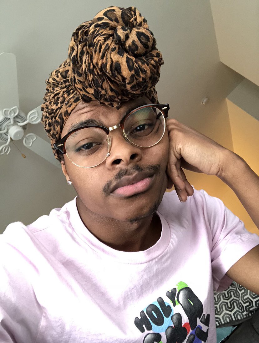 Toxictai_'s tweet photo. If you call me a bitch make sure to put bad in front of it https://t.co/II8edNzWxO