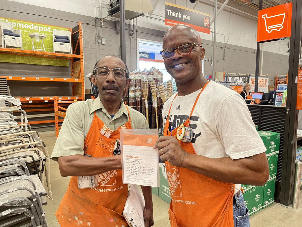 Kaven and Sam getting Homers from Bill!! <a href="/julescommon/">Julia Common</a> @AOcker_HD