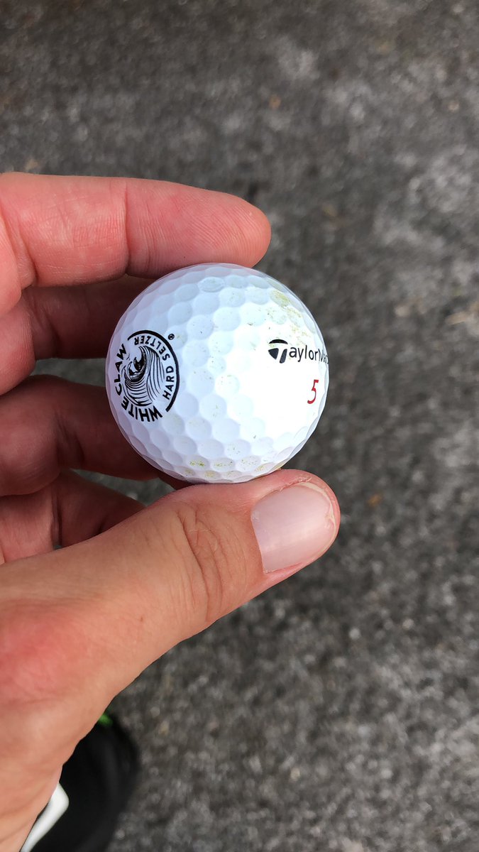 Ain’t no laws when golfing with claws!!