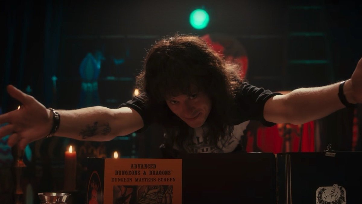 DescubreWeb's tweet photo. Oye tío @NetflixLAT un spin off de Eddie Munson, Game Master. https://t.co/DqFMqChyF6