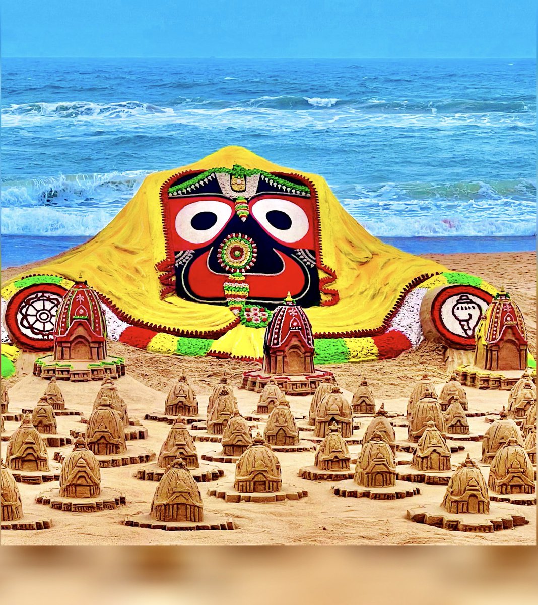 Jai Jagannath…🙏
On the auspicious occasion of the Rath Yatra . My SandArt at Puri beach #125SandRatha .
 #RathaYatra2022 .