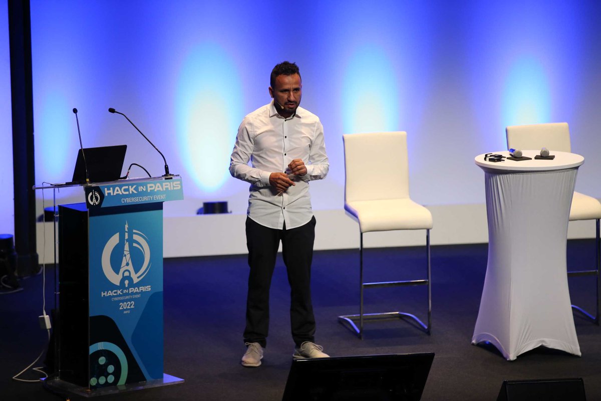 BatutaPlatform's tweet photo. Salvador Mendoza @Netxing presentó el día de hoy en @hackinparis su investigación sobre el ataque PINATA, una amenaza dirigida a las tarjetas de chip EMV. ¡Felicidades! Descubre más: https://t.co/6WSax3TP2Q
#MetabaseQ #HIP22 #HackInParis #BetterBaseBetterFuture #EMV #PINATA https://t.co/C36FyPenoe