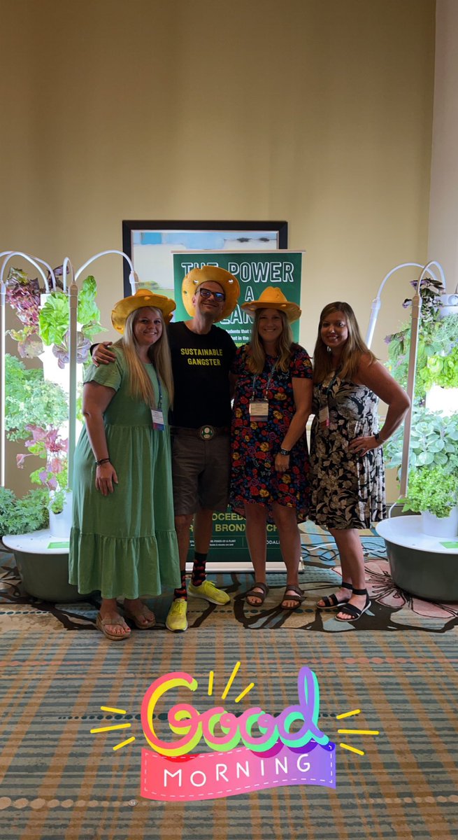 Mrs. Taylor tweet media