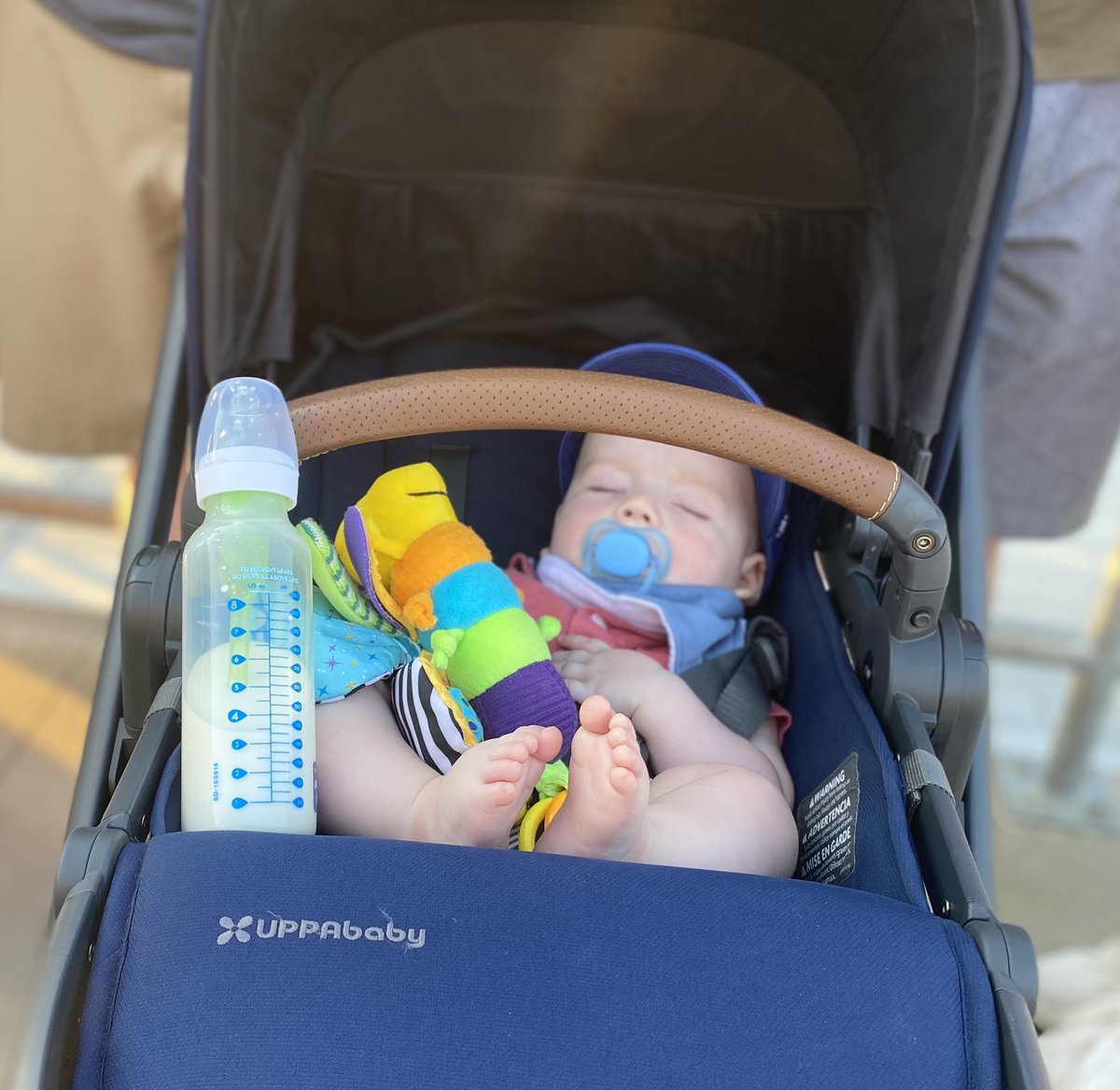 swbrailriders's tweet photo. Drink responsibly.
🍼 #milkwasted
Thirsty Thursday presented by @budweiserusa https://t.co/WEss5gKl1W