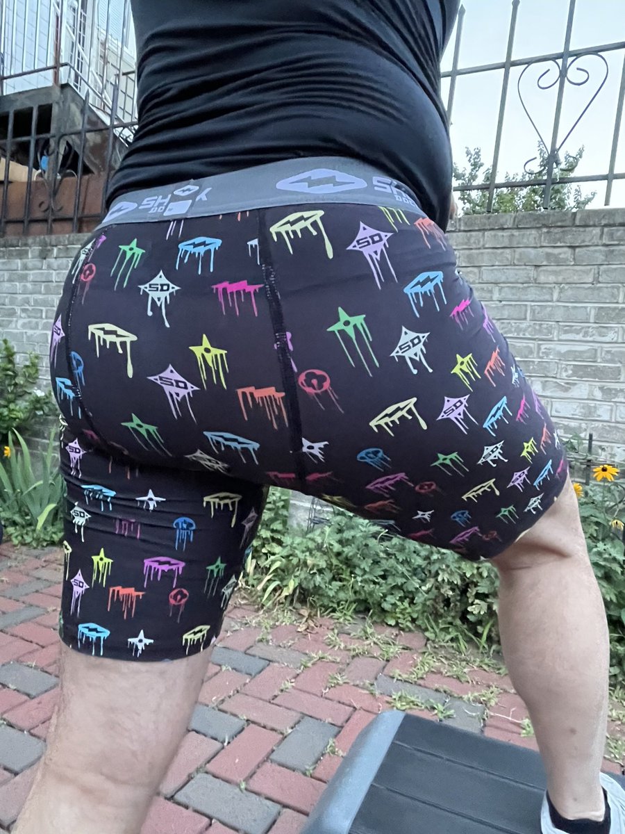 n2_briefs's tweet photo. Outdoor sweaty cardio series!
Showing off a new outfit by ShockDoctor with a “heavy metal” inner surprise (hint: think stainless steel)! Makes for a sexy bulge!!!
😅 🏋️♂️ 🥵
#GayCompression #GayCup #OutdoorCardio #SweatyCardio #ShockDoctor #ProtectiveCup #HardCup https://t.co/IQmduwphIV