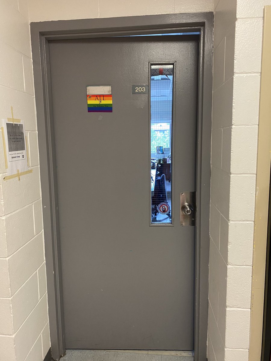 MissAGalloway's tweet photo. There is no place like home @LBPearsonOCSB. I am so grateful to have started my career &amp; spent 4 years in this incredible building with so many wonderful students &amp; educators. I will take this experience with me forever. On to teach high school at @StPaulOCSB in September! https://t.co/SvnBuvAtZl