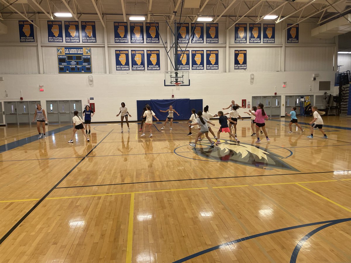 🦅 Carl Sandburg Girls Basketball 🦅 tweet media