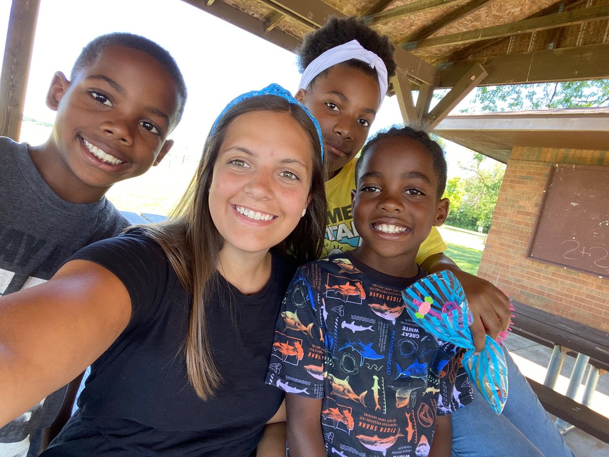 I loved seeing all my book club kiddos today! One of my students learned how to do a back handspring which they do in the book we read so I'm going to take partial credit for teaching gymnastics too this summer! LOL #MiddieRising #RosaOnTheRise <a href="/MiddletownOH/">Middletown City Schools</a> <a href="/RosaPTweets/">Rosa Parks Elementary School</a>