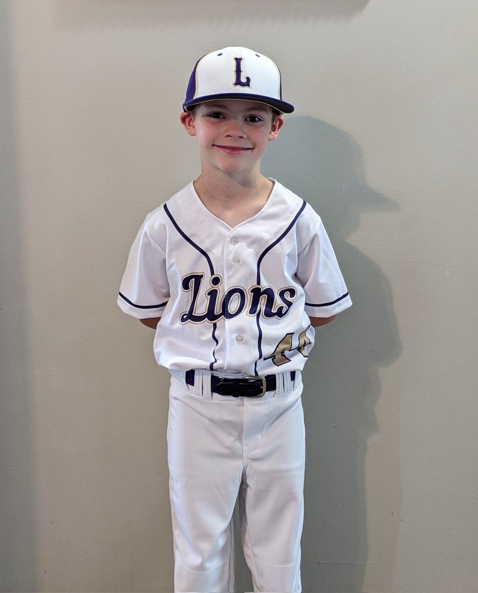 Uniforms are in for the innagural HS baseball season!  Can't wait to see them on the field in the Spring of 2023!

#LouisvilleLions
#CementCity
#PurplePride