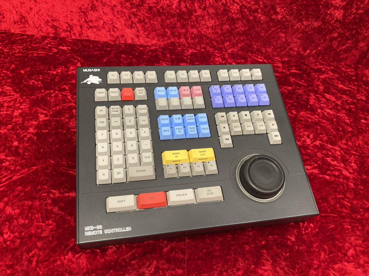 HBCguchy_na's tweet photo. 7月8日(金)～10日(月)、3年ぶりに開催する「HBC赤れんがプレミアムフェスト」

グッチーな！はこのイベントの中で、グッチーさんをはじめとする番組出演者によるオークションを開催いたします✨

出品するのは、#機材マニア 垂涎⁉️
HBCが新社屋へ移転の際、長いお勤めを終えた放送機材の一部です‼️ https://t.co/9JOwvwOmAa