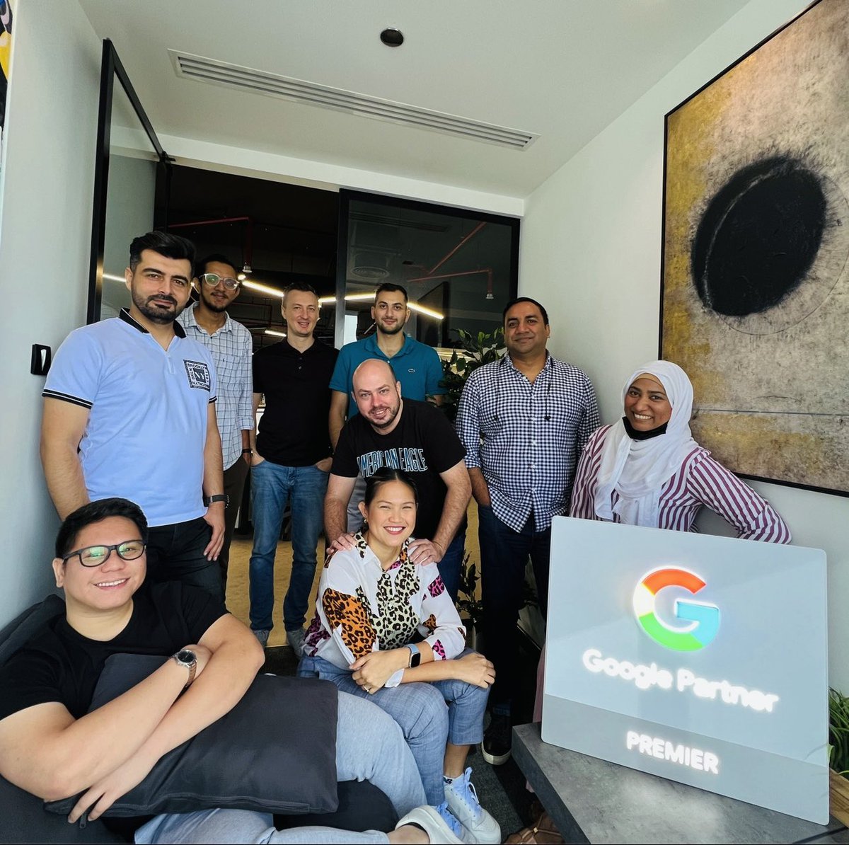 USEOdubai's tweet photo. Did you know that only Google’s top 3% partners get the premier partner recognition?
And we are one among the top 3%! 🥳🥳🥳
Contact our PPC team get best strategies for your Google Ad campaigns!
#USEO #PPCAgency #GooglePremierPartner #GoogleAds #PPCAgency #DubaiAgency 
@Google https://t.co/o190pso5Vz