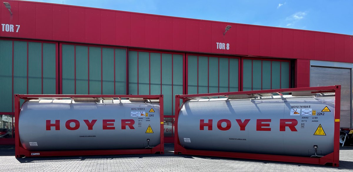 Did you know that there are three different groups of lined tanks? As an expert for highly demanding liquid products, we know how important safe equipment is. In cooperation with our customers, our engineers even further develop features of ISO-tanks. hoyer-group.com/en/advantages