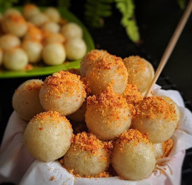 flueretle's tweet photo. ⠀
⠀
Delivery @bojokukartun .ᐟ

⸻ pesan:
Selamat ulang tahun, Daffa! Wish you all the best! Nih, cimolnya buat dimakan di hari ulang tahun. Selamat menikmati!
⠀
⠀ https://t.co/EYTQ0L3Fty