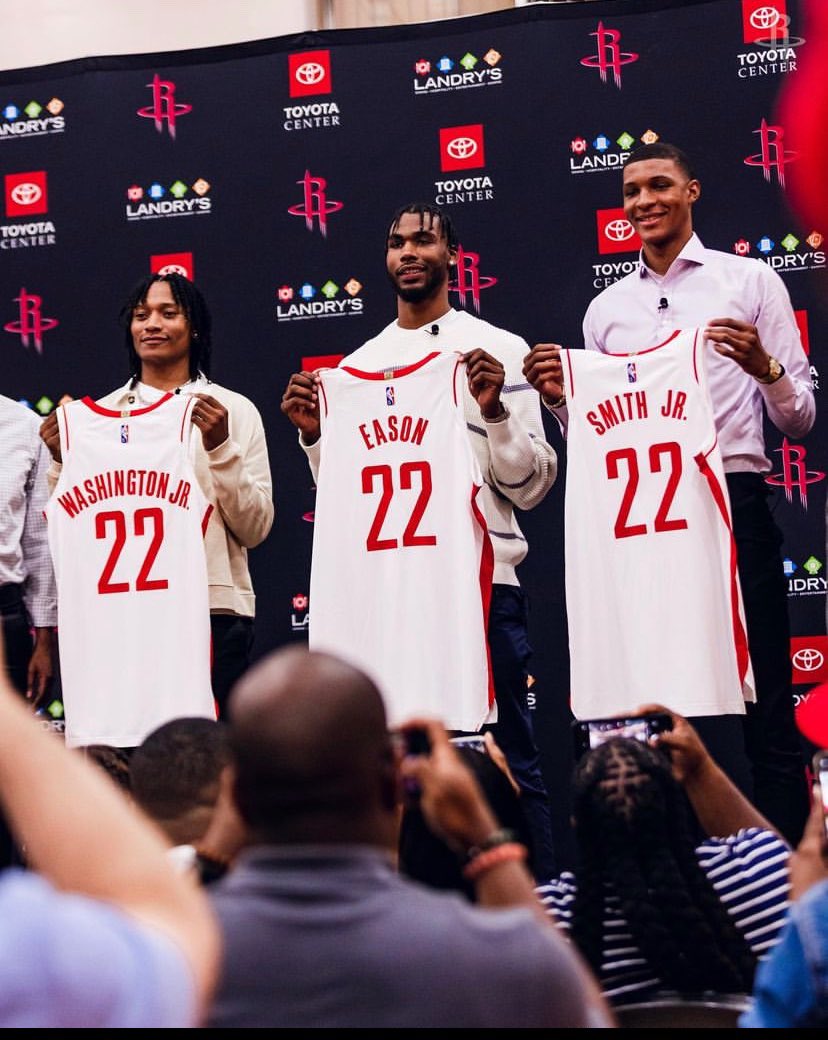 fleaslaps's tweet photo. @HoustonRockets This 🚀 https://t.co/03MsJ9QJST