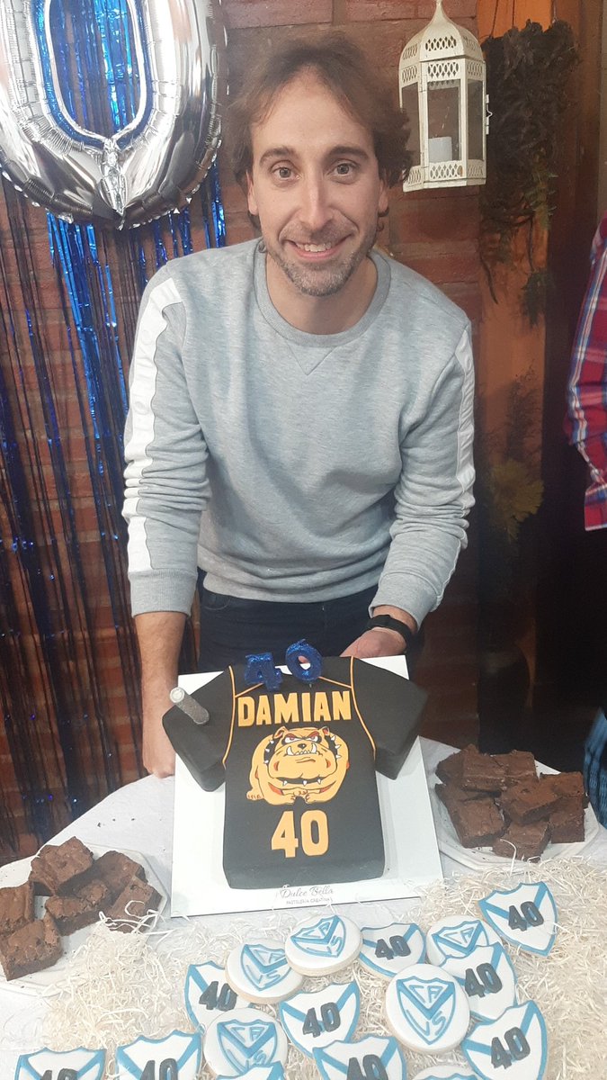 Feliz cumple <a href="/damianlarocca/">Damian Larocca</a> . <a href="/JoseLChilavert_/">José Luis FelixChilavert Gonzalez</a> ustedes ganaron TODO.