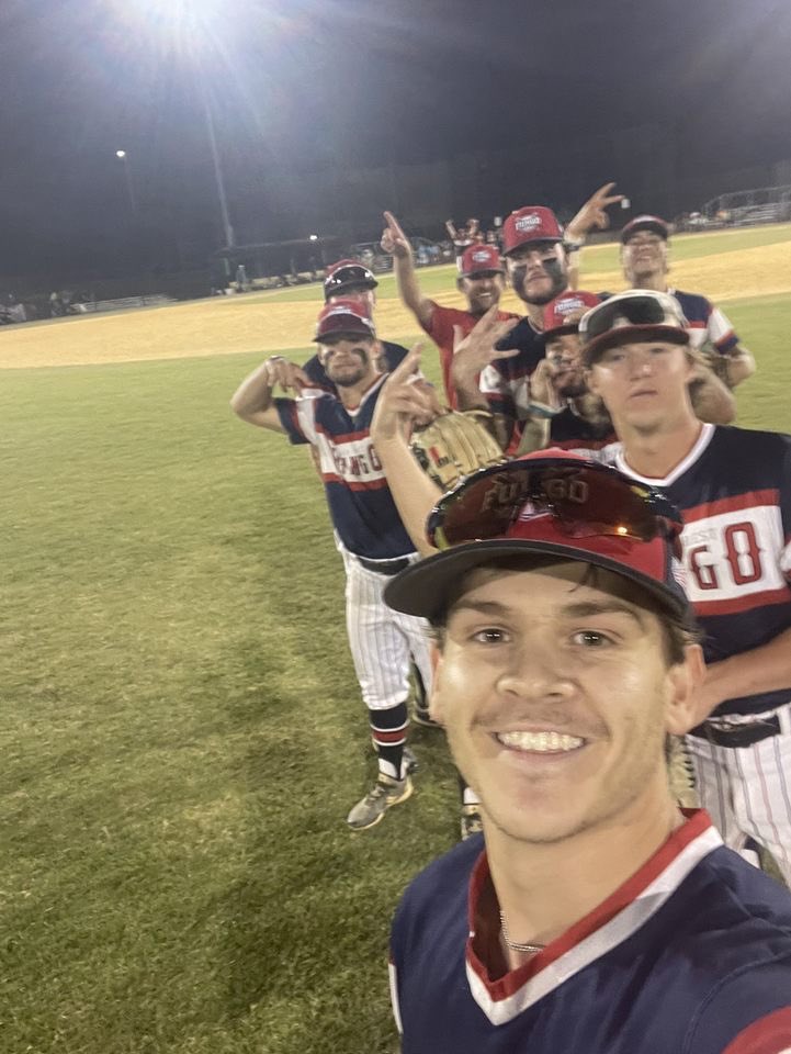 Thursday night vibes 😎 #RollFUNGO