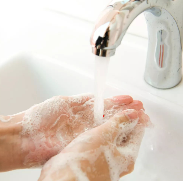 AxoplMaloim's tweet photo. Clean your finger,before you point at my spots. https://t.co/ju3bk9ihr2