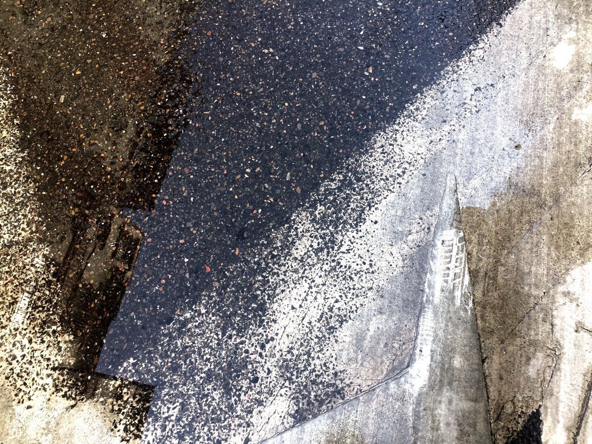 Rootstap1's tweet image. 上午晴天 下午下雨 晚上凉快