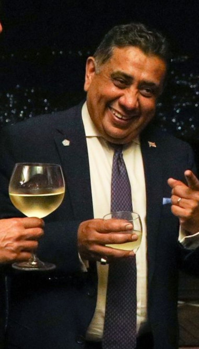 Studentofmirza's tweet photo. Hey @Ahmadiyyafacts It's not wine, it just looks like it, it's probably just a tonic, he is just tired from laughing about Rwanda.
Where have I seen those eyes before?
#torieslaughinginrwanda #Rwanda #eyesofadrunk #notalcohol #tonicwine #humanrightsviolation https://t.co/VHcPYqzhPS