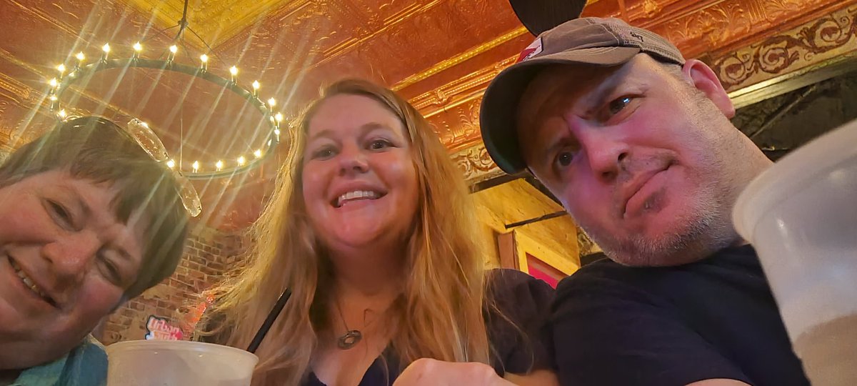 Danimorse123's tweet photo. Just feeling the blueees with Crystal and Dan at Bamboulas #WickedDecent https://t.co/iHF7w3MufN