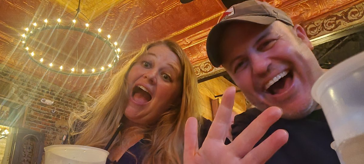 Danimorse123's tweet photo. Just feeling the blueees with Crystal and Dan at Bamboulas #WickedDecent https://t.co/iHF7w3MufN