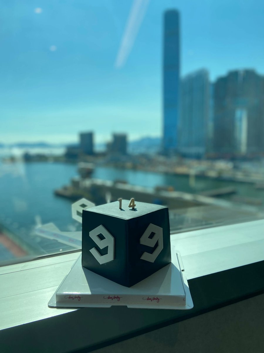 9GAG's tweet photo. Happy birthday to us! It’s 9GAG’s 14th anniversary today and we’re enjoying a personalized cake by dearharley_  (IG) 🎂😋

#14YearsOf9GAG #9GAGAnniversary https://t.co/9d26oMebaP