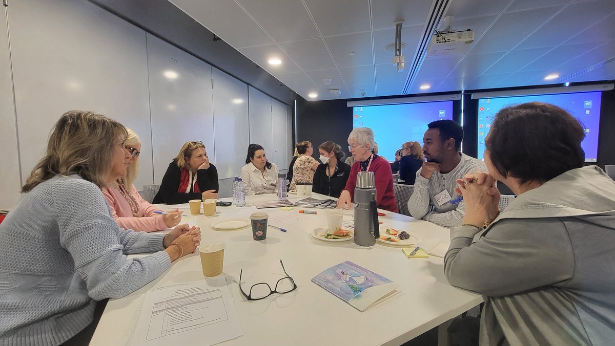 SJBentink's tweet photo. Facilitating collaborarion and inspiration through Research Speed Dating at @UWA_SAH Research day 😁👍 https://t.co/ARagLZAvYy