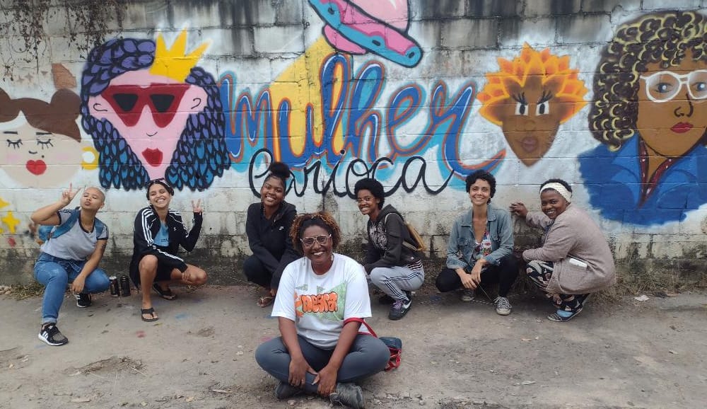 Magreenh4's tweet photo. Grafiteiras da casa da Mulher carioca
#graffiti #mulheres #Maravilhosas #formadas https://t.co/2Q1n3z4wj3