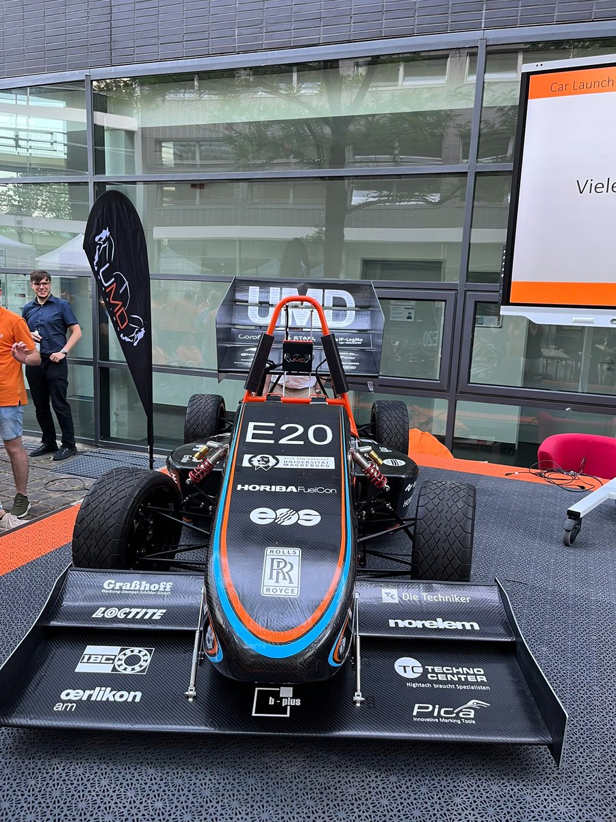 @umdracing have launched new Formula Student Electric car! 🙌🧡👌

Congratulations to the whole team! Keep pushing!👏💪

What  do you guys think of the E-Bert? ⚡🏎️

@OVGUpresse
@FormulaStudentG
 
#EBert #E20 #Carlaunch #FormulaStudentGermany  #UMDRacingeV #Electric #EV
