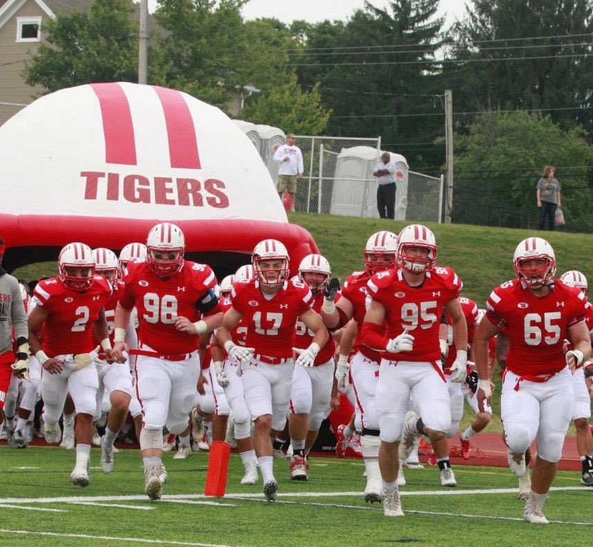 Blessed to have received an offer from Wittenberg University!! <a href="/JimCollins_FB/">Jim Collins</a> <a href="/WittFootball/">Wittenberg Football</a> <a href="/RogerBaconFB/">Roger Bacon Football</a>