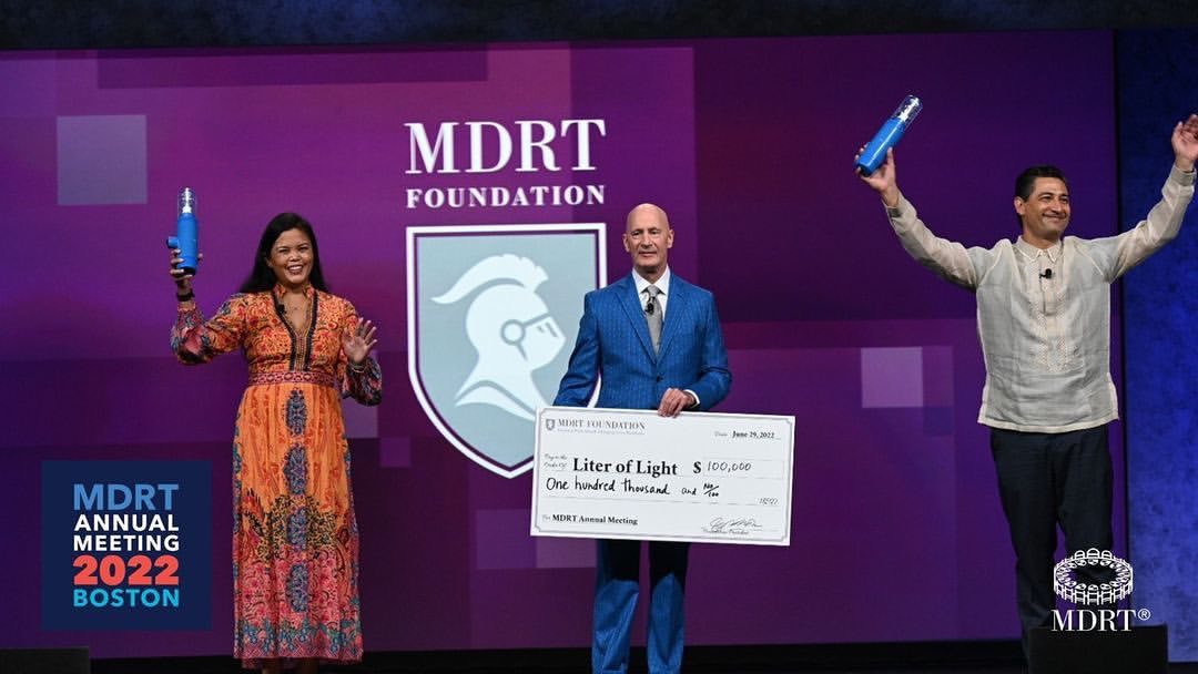 Liter of Light tweet media