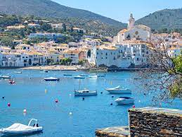 Viajitos's tweet photo. Descubre Cadaques en Girona en el blog de Viajitos
Cadaqués es un encantador pueblo de la comarca del Alto Ampurdán 
https://t.co/qh8wh9iHUJ
#DestinosConEncanto #DestinosEncantadores #Viajitos #Cadaques https://t.co/ZMEHLwi8eQ