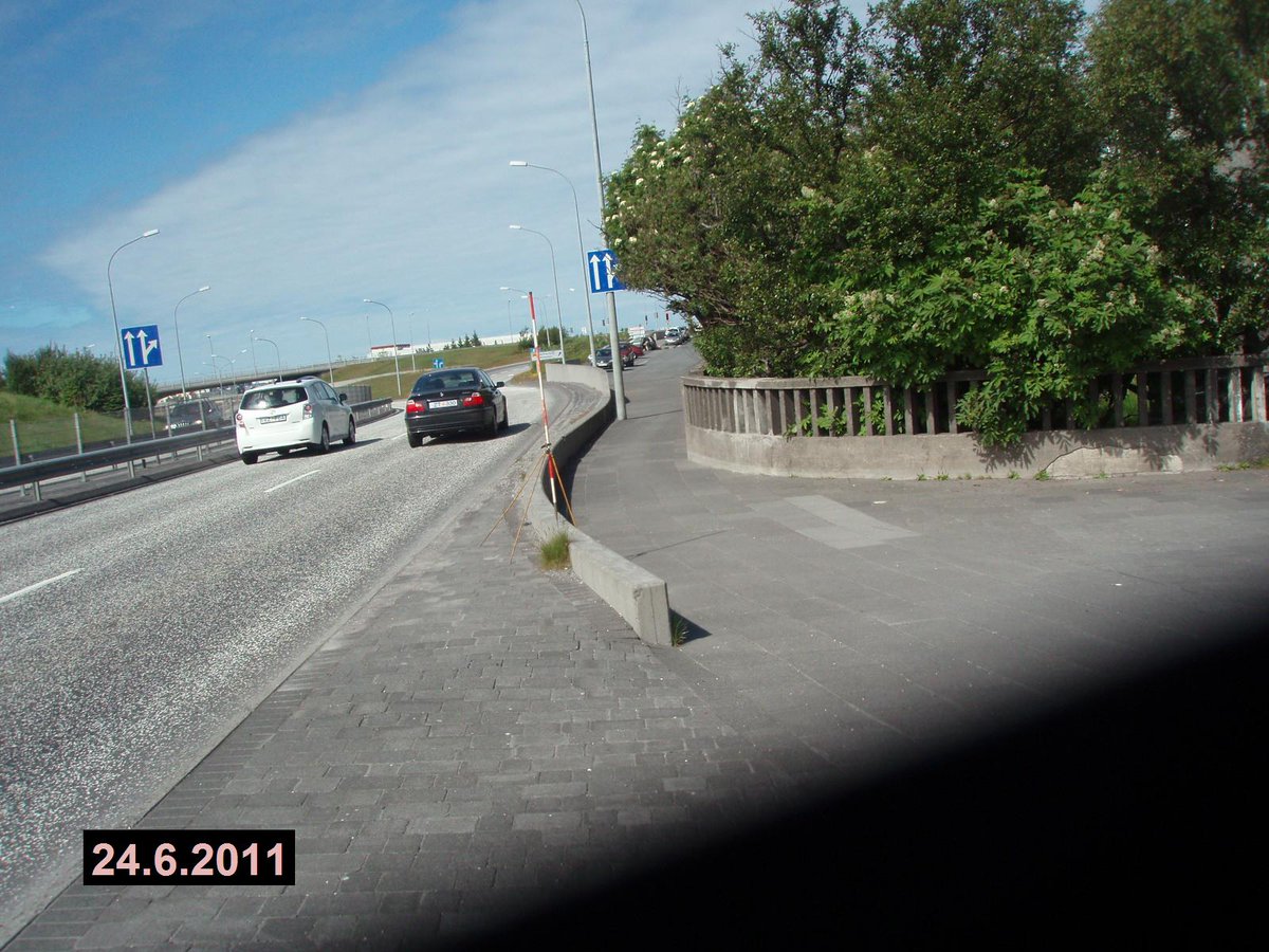 slembimerki tweet picture